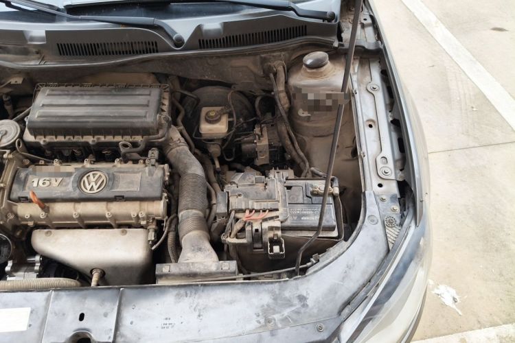 Used Volkswagen Bora 2014 1.6L Automatic Comfort Model Engine Bay Left
