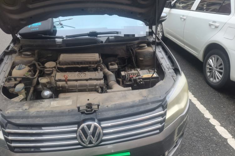Used Volkswagen Bora 2014 1.6L Manual Comfort Model Engine Bay Left