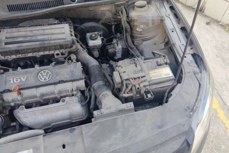 Used Volkswagen Bora 2014 1.6L Automatic Comfort Model Engine Bay Left