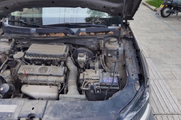 Used Volkswagen Bora 2014 1.6L Automatic Comfort Model Engine Bay Left