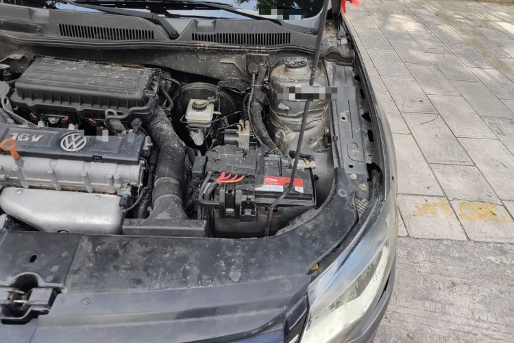 Used Volkswagen Bora 2014 1.6L Automatic Comfort Model Engine Bay Left