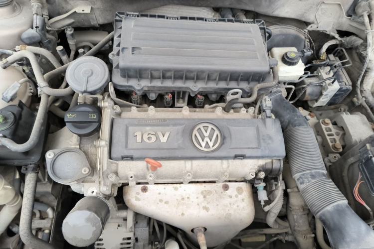 Used Volkswagen Bora 2014 1.6L Automatic Fashion Model Engine Bay