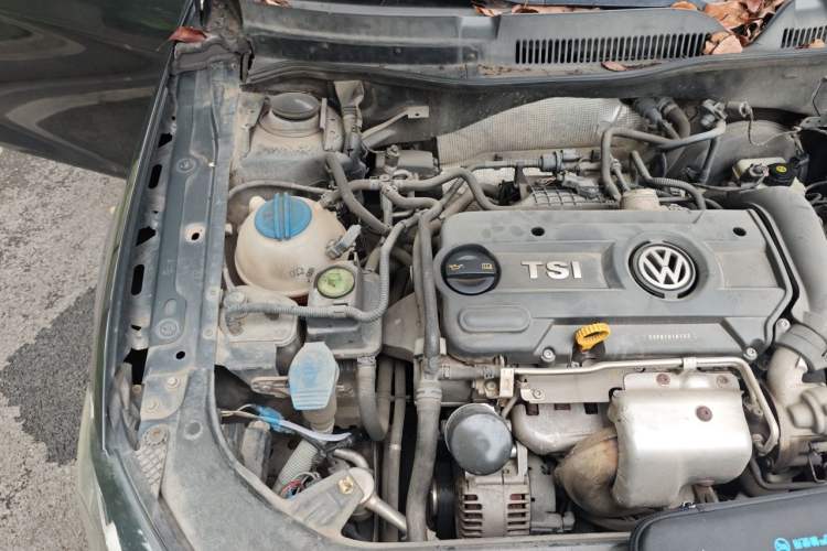 Used Volkswagen Bora 2014 1.4TSI Automatic Sportline Engine Bay Right