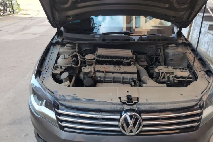 Used Volkswagen Bora 2014 1.6L Automatic Comfort Model Engine Bay Right