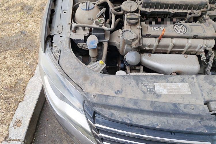 Used Volkswagen Bora 2014 1.6L Automatic Comfort Model Engine Bay Right