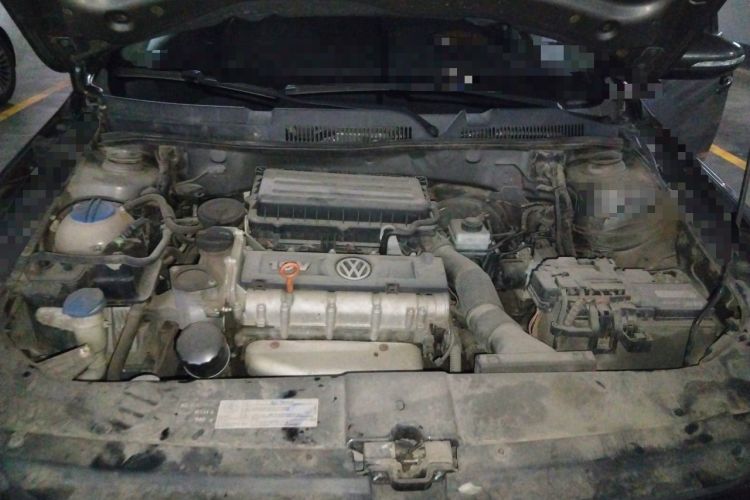Used Volkswagen Bora 2014 1.6L Manual Comfort Model Engine Bay