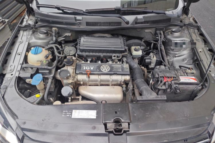 Used Volkswagen Bora 2014 1.6L Manual Comfort Model Engine Bay