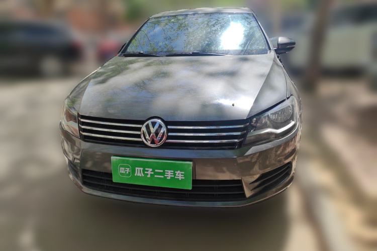Used Volkswagen Bora 2014 1.6L Manual Fashion Edition Front