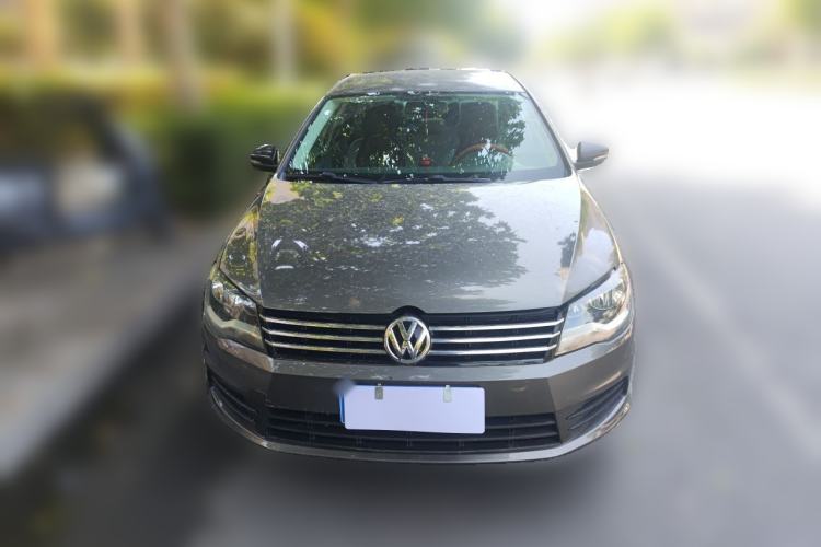 Used Volkswagen Bora 2014 1.6L Manual Fashion Edition Front