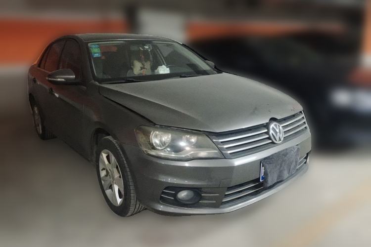 Used Volkswagen Bora 2014 1.6L Automatic Comfort Model Front Right 45 Deg
