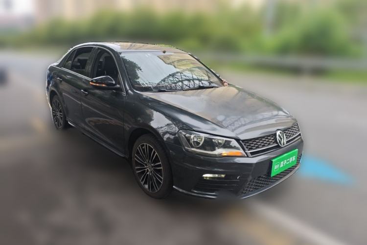 Used Volkswagen Bora 2014 1.4TSI Automatic Sportline Front Right 45 Deg
