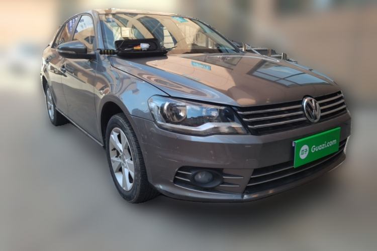 Used Volkswagen Bora 2014 1.6L Automatic Comfort Model Front Right 45 Deg
