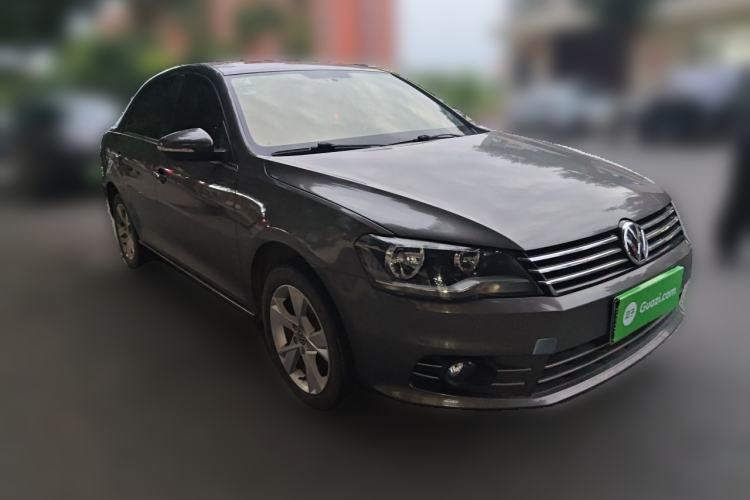 Used Volkswagen Bora 2014 1.6L Manual Comfort Model Front Right 45 Deg