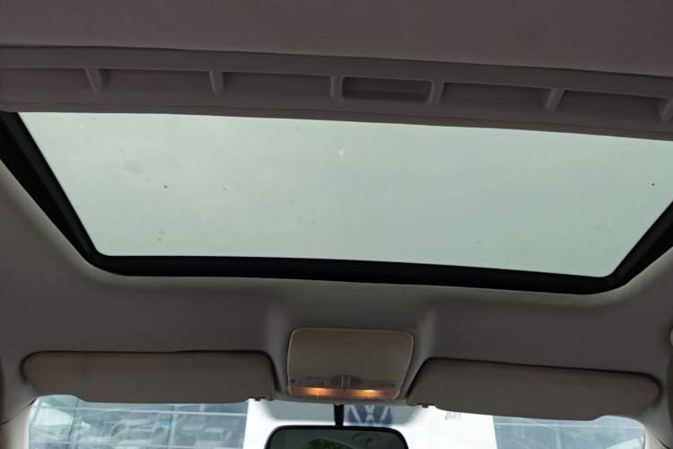 Used Volkswagen Bora 2014 1.6L Automatic Comfort Model Headliner