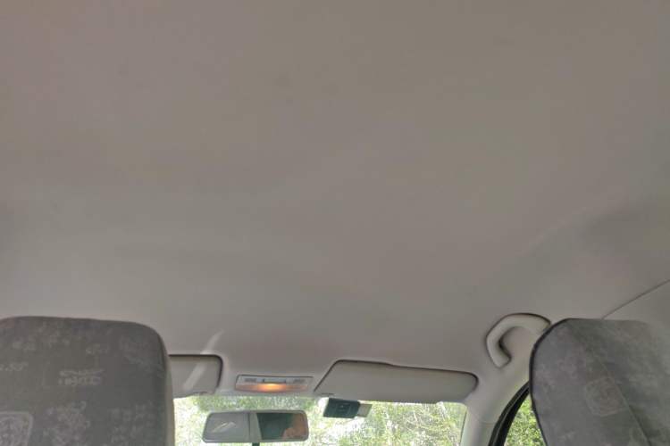 Used Volkswagen Bora 2014 1.6L Manual Fashion Edition Headliner