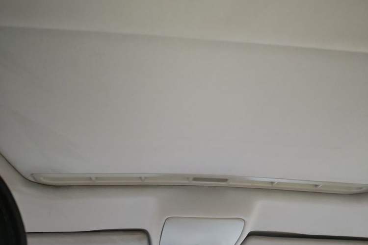 Used Volkswagen Bora 2014 1.6L Automatic Comfort Model Headliner