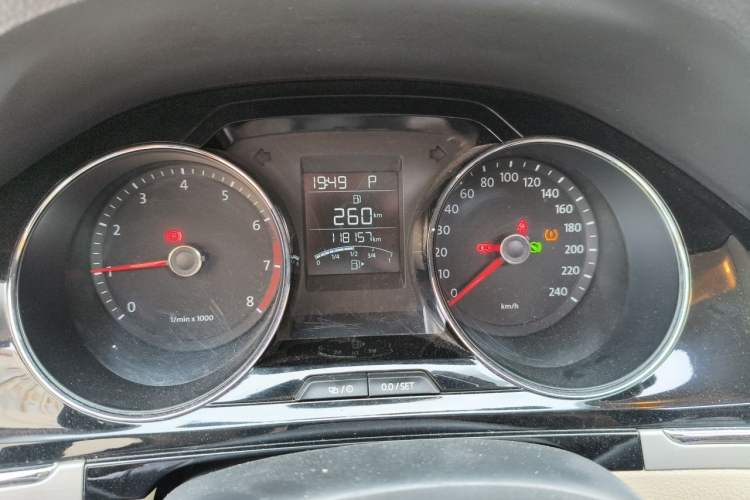Used Volkswagen Bora 2014 1.6L Automatic Comfort Model Instrument Cluster