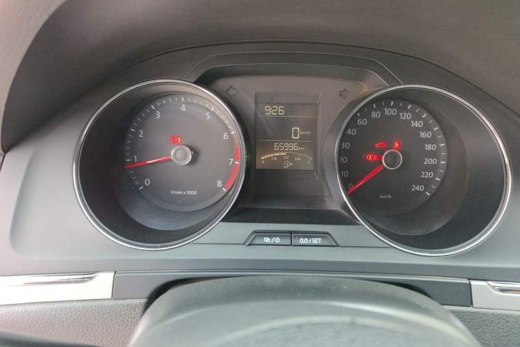 Used Volkswagen Bora 2014 1.6L Manual Fashion Edition Instrument Cluster