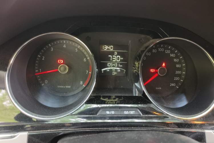 Used Volkswagen Bora 2014 1.6L Manual Comfort Model Instrument Cluster
