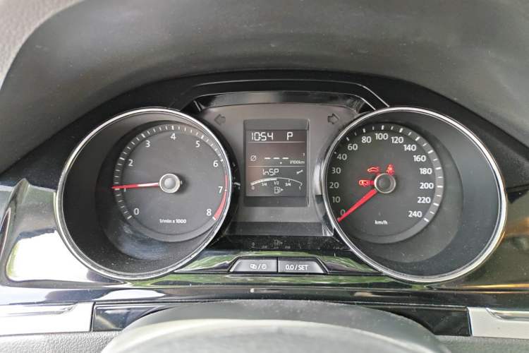 Used Volkswagen Bora 2014 1.6L Automatic Comfort Model Instrument Cluster