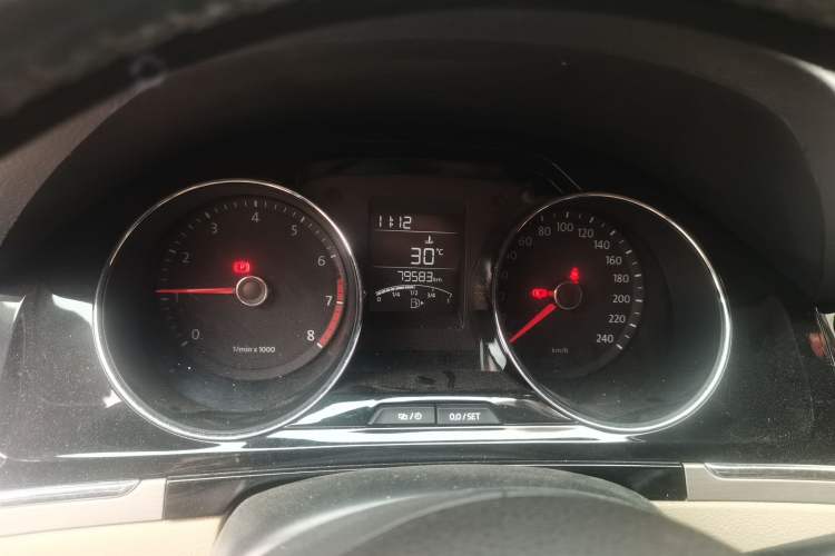 Used Volkswagen Bora 2014 1.6L Manual Comfort Model Instrument Cluster