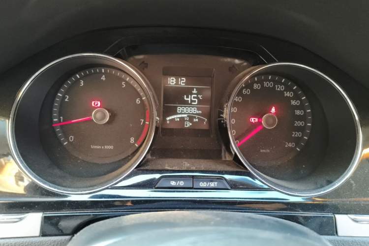 Used Volkswagen Bora 2014 1.6L Manual Comfort Model Instrument Cluster