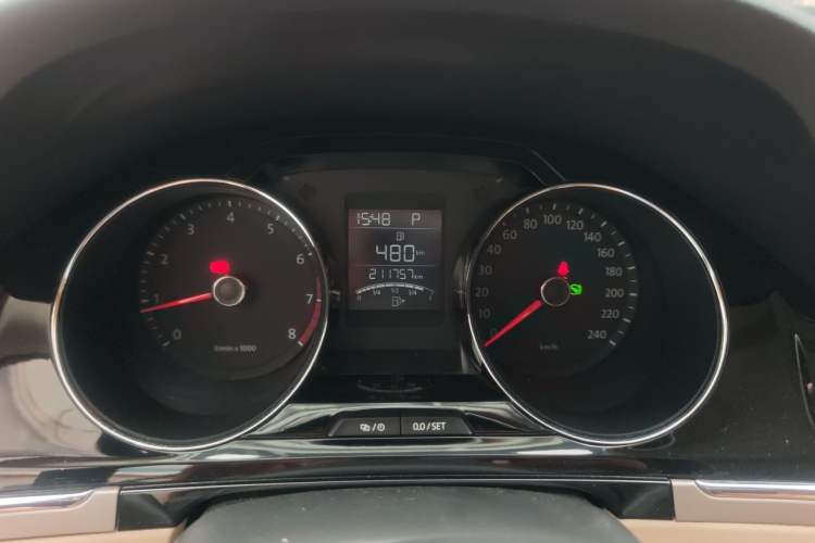 Used Volkswagen Bora 2014 1.6L Automatic Comfort Model Instrument Cluster