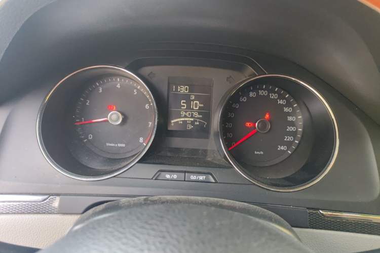 Used Volkswagen Bora 2014 1.6L Manual Fashion Edition Instrument Cluster
