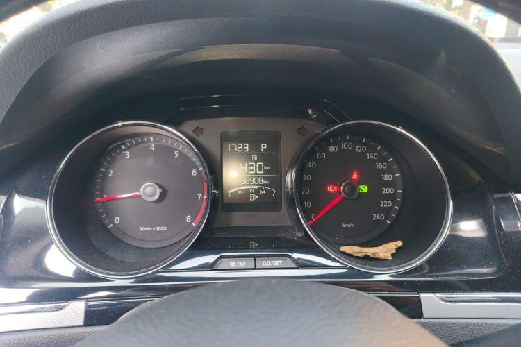 Used Volkswagen Bora 2014 1.6L Automatic Comfort Model Instrument Cluster