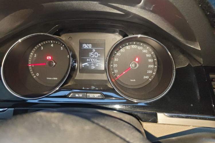 Used Volkswagen Bora 2014 1.6L Manual Comfort Model Instrument Cluster