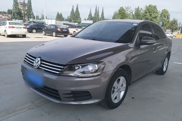 Ojetý Volkswagen Bora 2014 1.6L Automatic Fashion Model