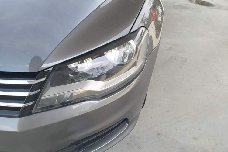 Used Volkswagen Bora 2014 1.6L Automatic Fashion Model Left Front Headlight
