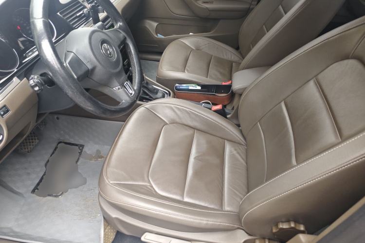 Used Volkswagen Bora 2014 1.6L Automatic Comfort Model Left Front Seat