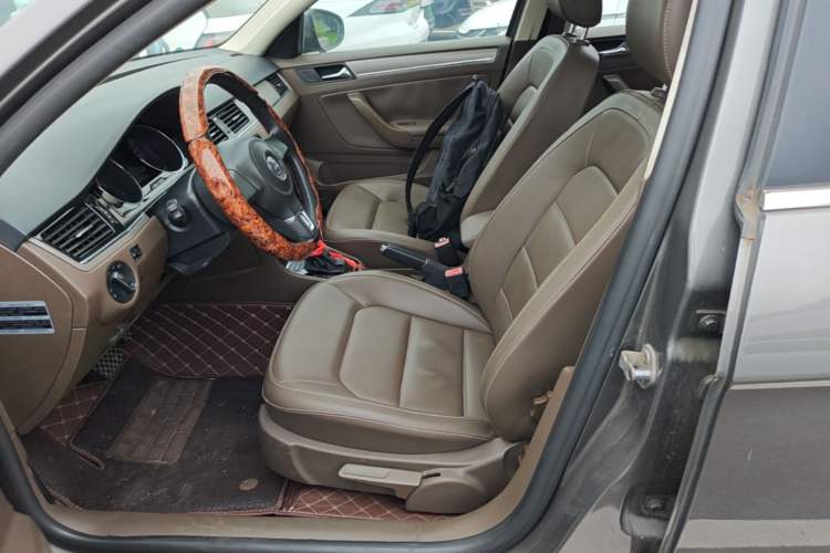 Used Volkswagen Bora 2014 1.6L Automatic Comfort Model Left Front Seat
