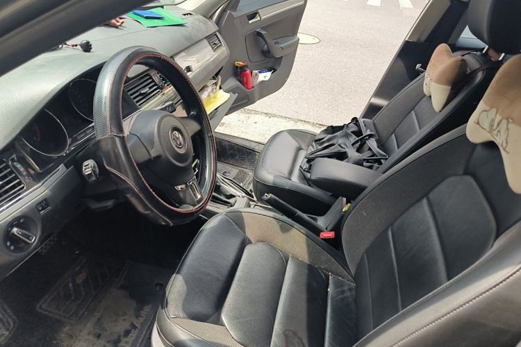 Used Volkswagen Bora 2014 1.6L Automatic Comfort Model Left Front Seat