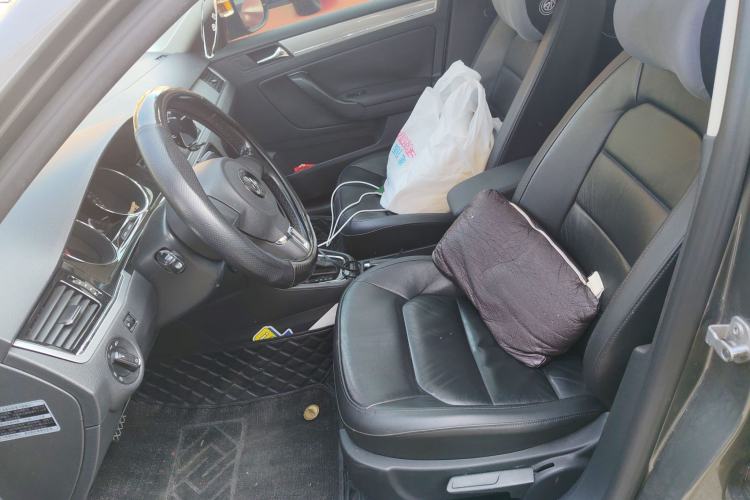 Used Volkswagen Bora 2014 1.6L Automatic Comfort Model Left Front Seat