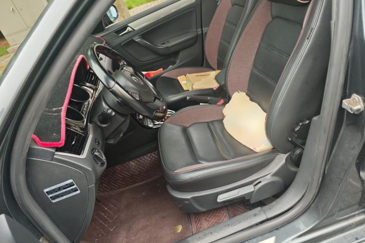 Used Volkswagen Bora 2014 1.4TSI Automatic Sportline Left Front Seat