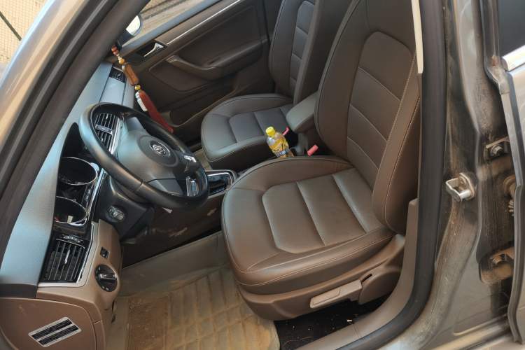 Used Volkswagen Bora 2014 1.6L Automatic Comfort Model Left Front Seat