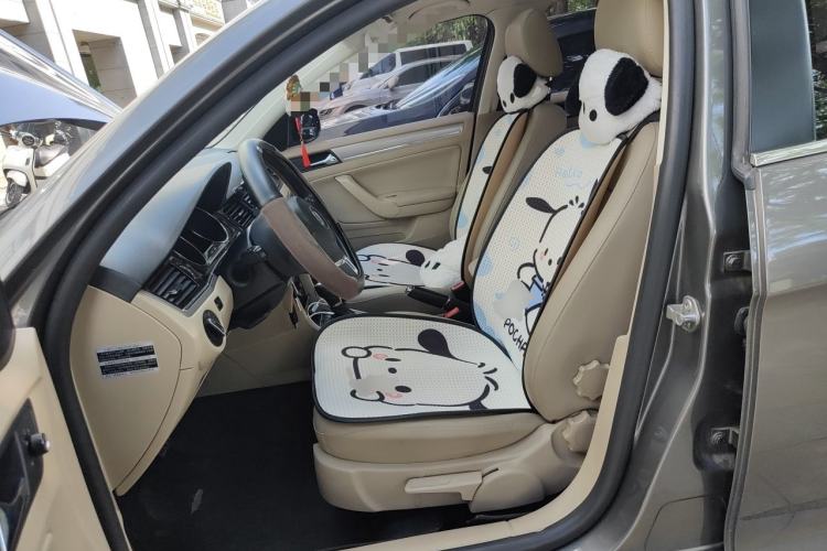 Used Volkswagen Bora 2014 1.6L Automatic Comfort Model Left Front Seat