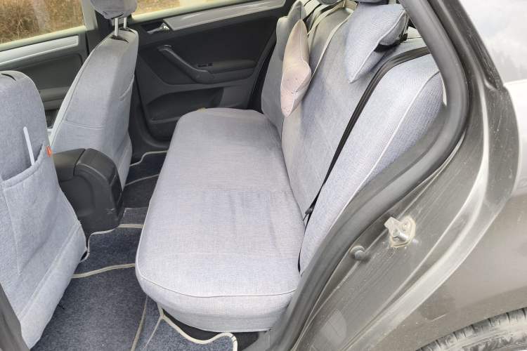 Used Volkswagen Bora 2014 1.6L Automatic Fashion Model Left Rear Seat