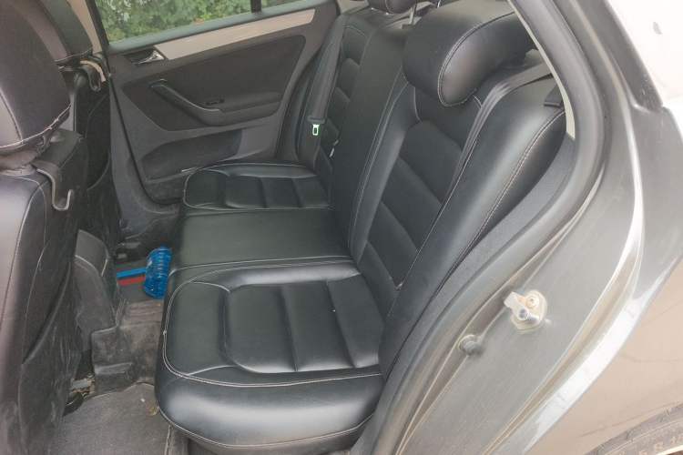 Used Volkswagen Bora 2014 1.6L Manual Fashion Edition Left Rear Seat