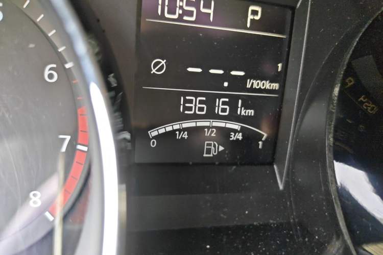 Used Volkswagen Bora 2014 1.6L Automatic Comfort Model Odometer Close Up