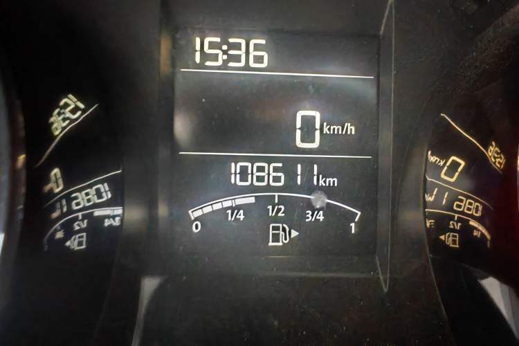 Used Volkswagen Bora 2014 1.6L Manual Comfort Model Odometer Close Up