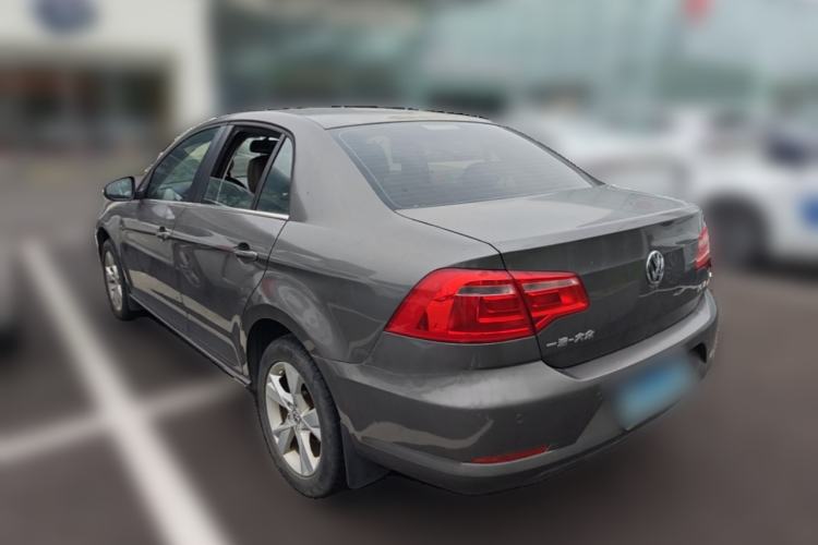 Used Volkswagen Bora 2014 1.6L Automatic Comfort Model Rear Left 45 Deg