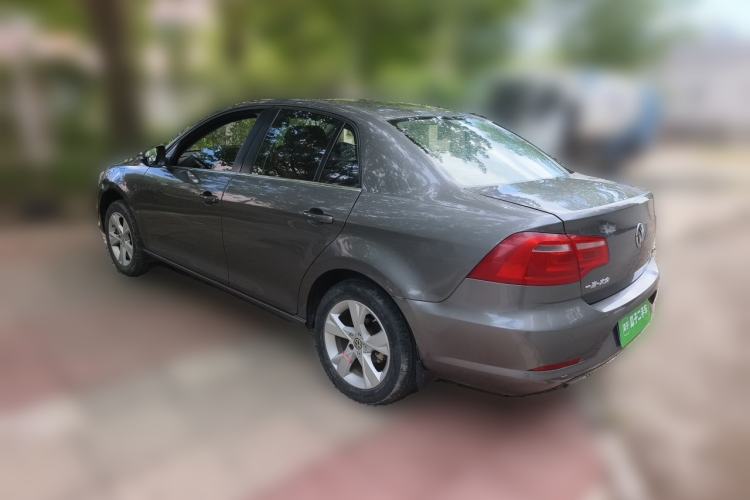 Used Volkswagen Bora 2014 1.6L Manual Comfort Model Rear Left 45 Deg