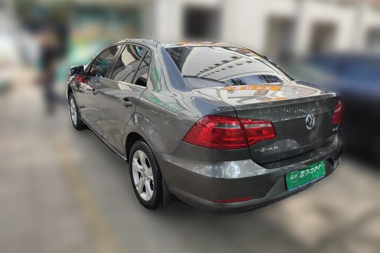 Used Volkswagen Bora 2014 1.6L Automatic Comfort Model Rear Left 45 Deg