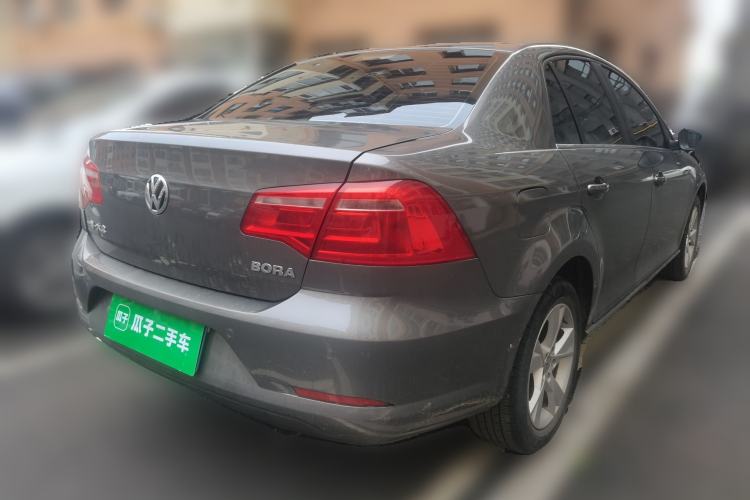 Used Volkswagen Bora 2014 1.6L Manual Comfort Model Rear Right 45 Deg