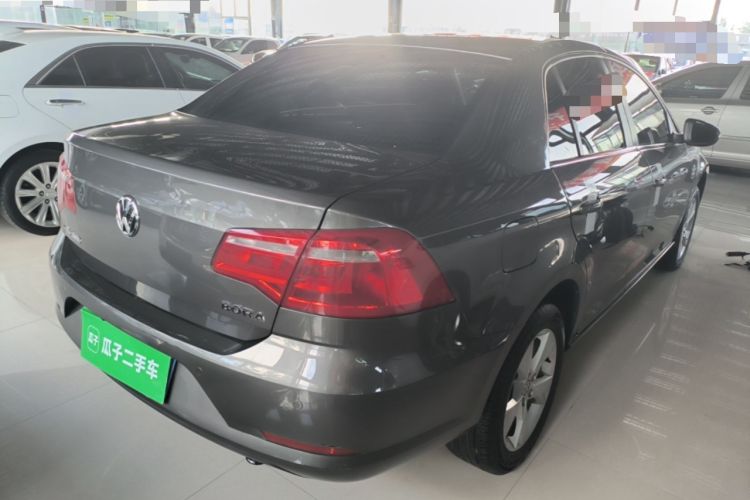 Used Volkswagen Bora 2014 1.6L Manual Comfort Model Rear Right 45 Deg