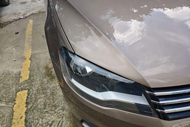 Used Volkswagen Bora 2014 1.6L Automatic Fashion Model Right Front Headlight
