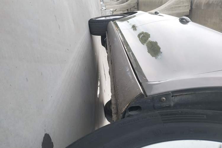 Used Volkswagen Bora 2014 1.6L Automatic Fashion Model Right Side Sill